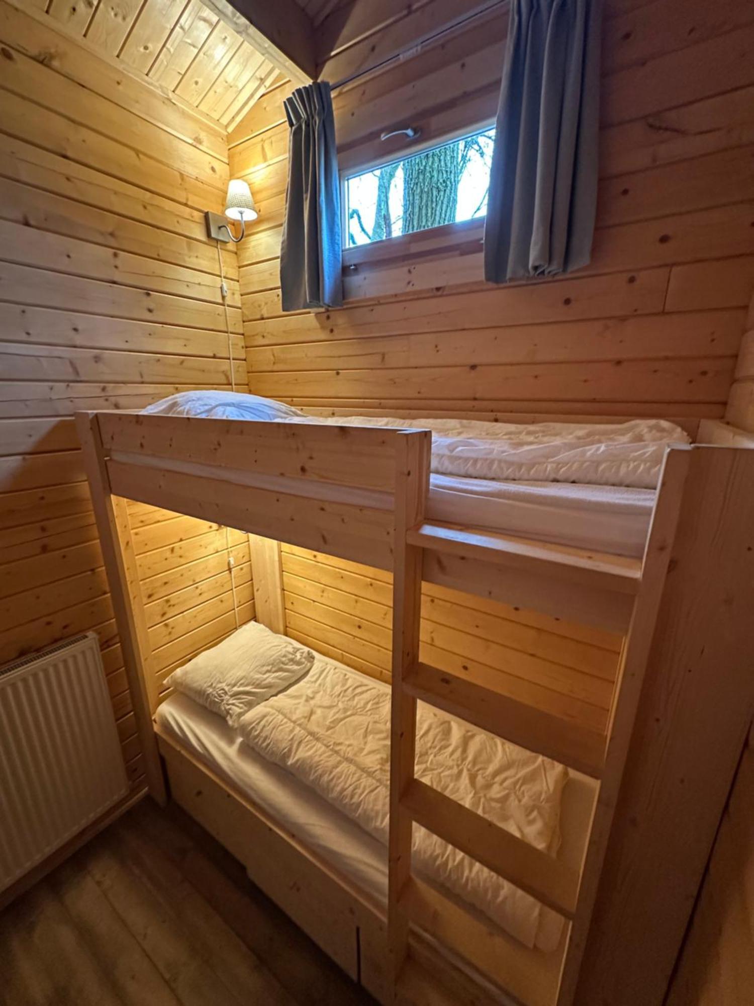 Вилла Het Hilkensberg Park Broekhuizen  Экстерьер фото